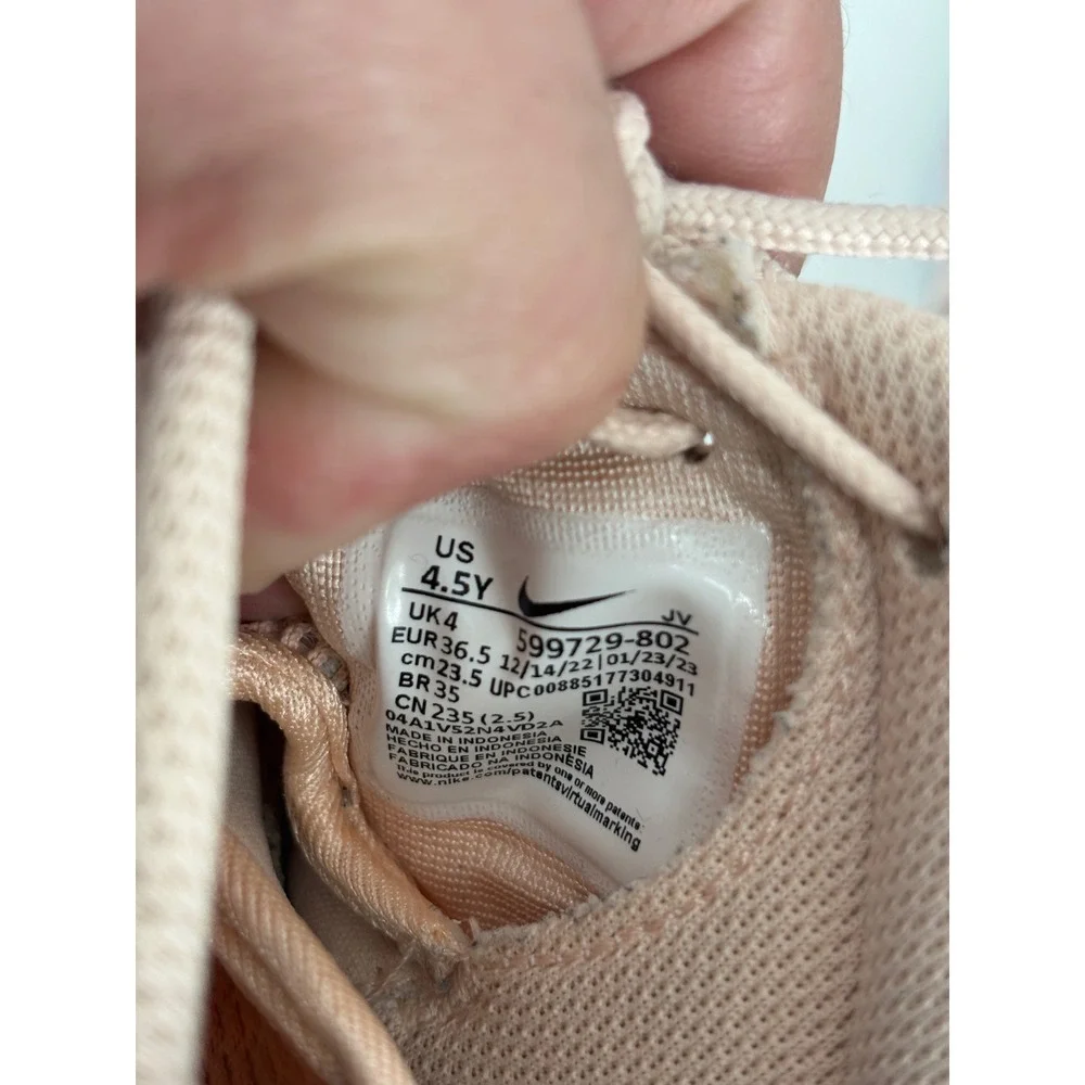 Nike Girls Roshe One GS 4.5Y Pink Peach Youth‎ Sneakers Shoes